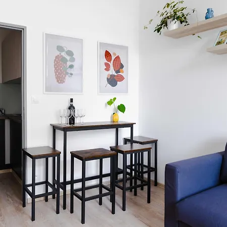 Vista Apartment *